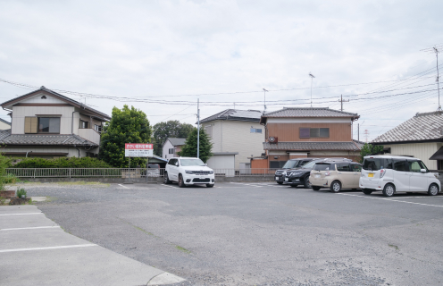 通いやすい環境駐車場15台完備
